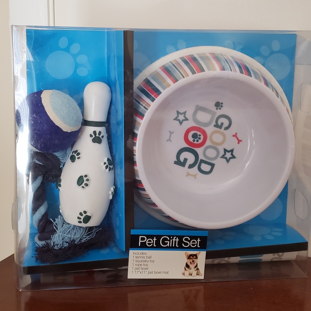 Good Dog Pet Blue Gift Set.
